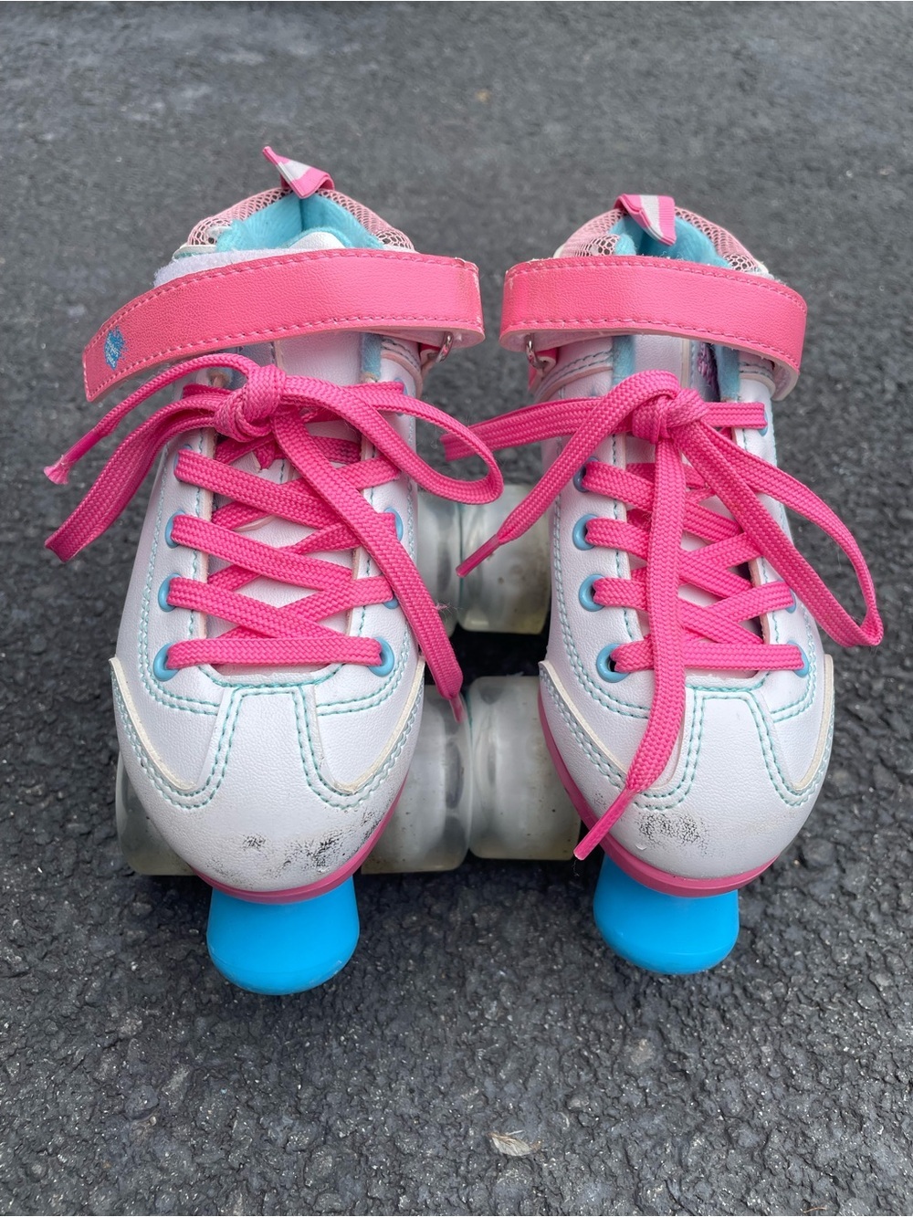 California Skate Company White & Pink light up Kids Quad Roller Skates, J11 - Picture 2 of 6